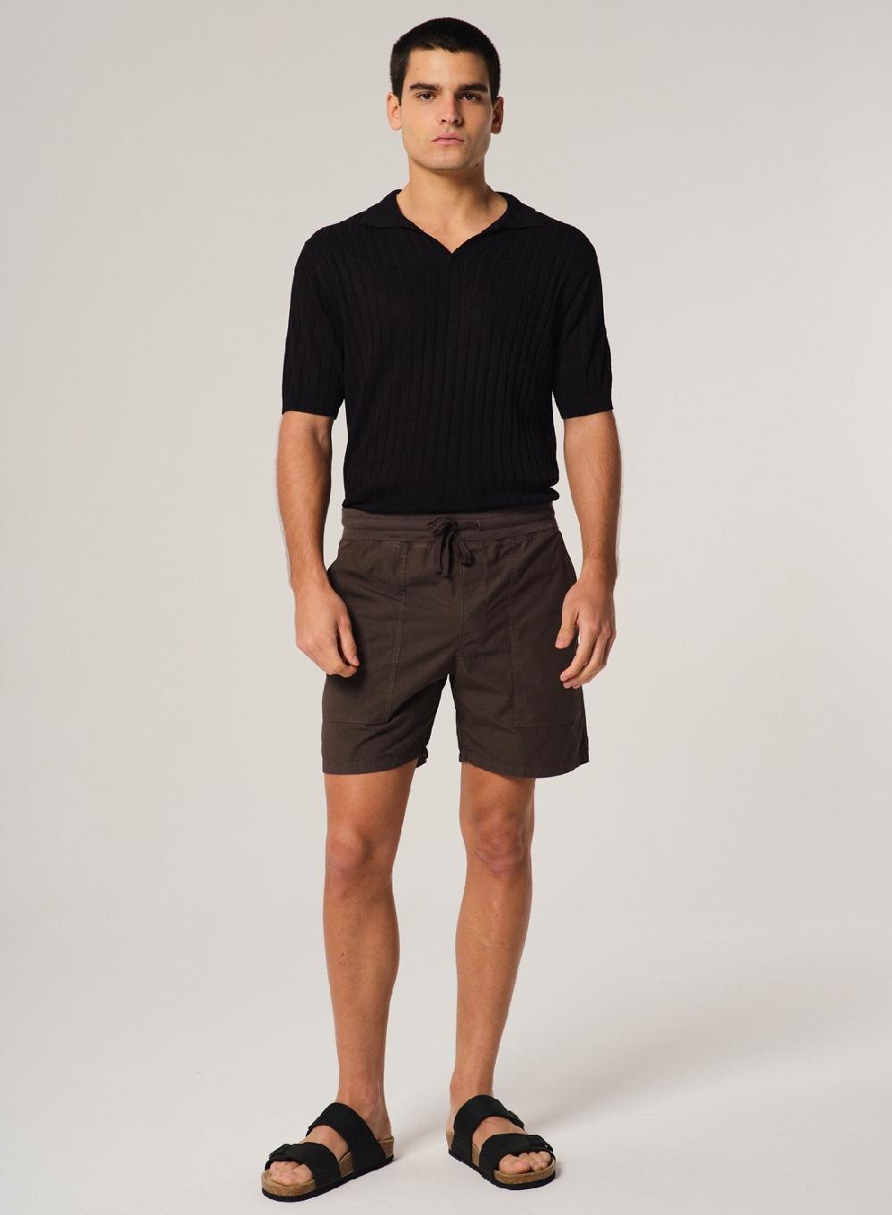 Etiqueta negra SHORT PAPER TOUCH GARMENT DYE