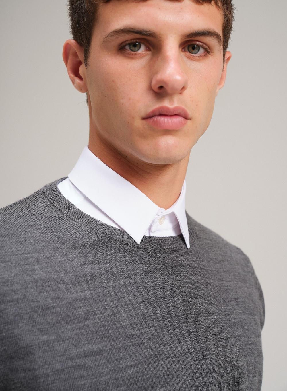 Etiqueta Negra Sweater Cuello U Merino