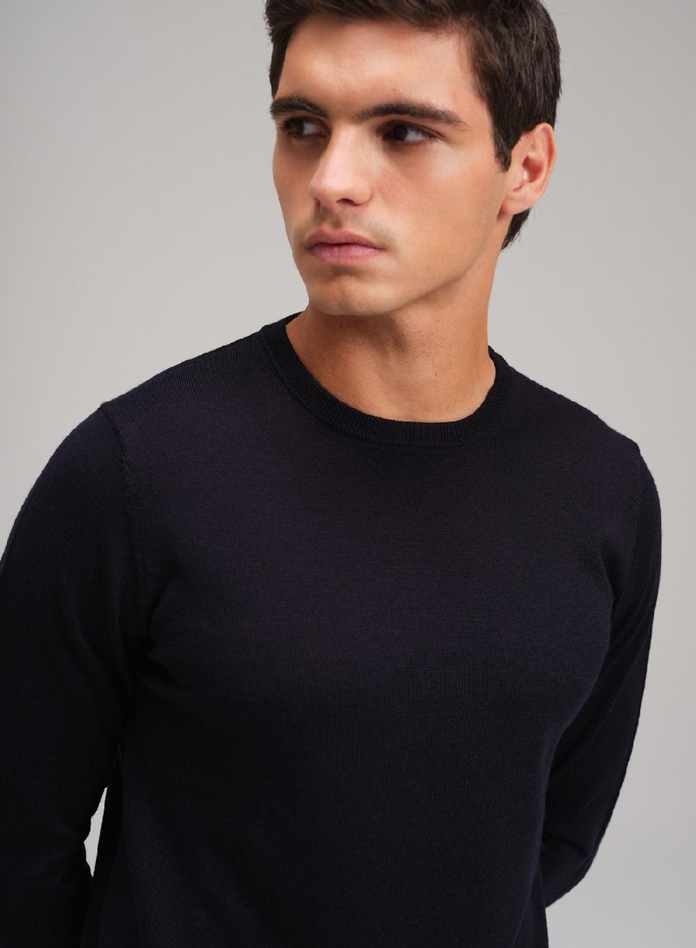 Etiqueta Negra Sweater Cuello U Merino