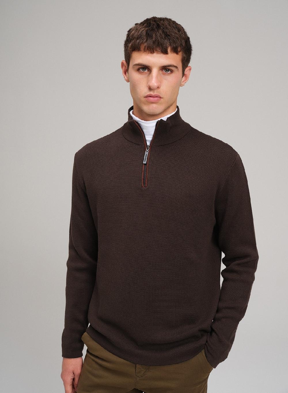 Etiqueta Negra Sweater Media Polera Cierre Ottoman