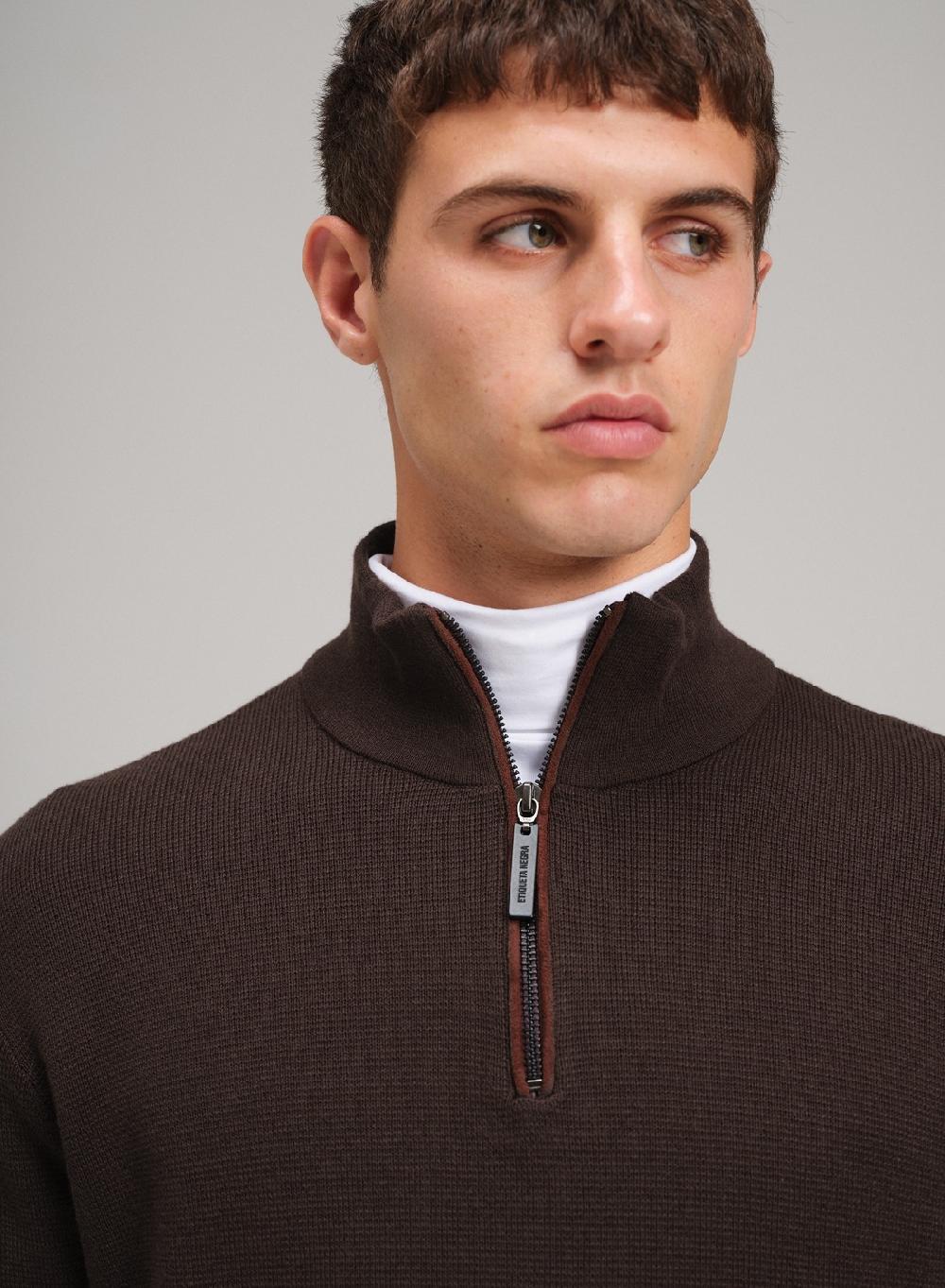 Etiqueta Negra Sweater Media Polera Cierre Ottoman