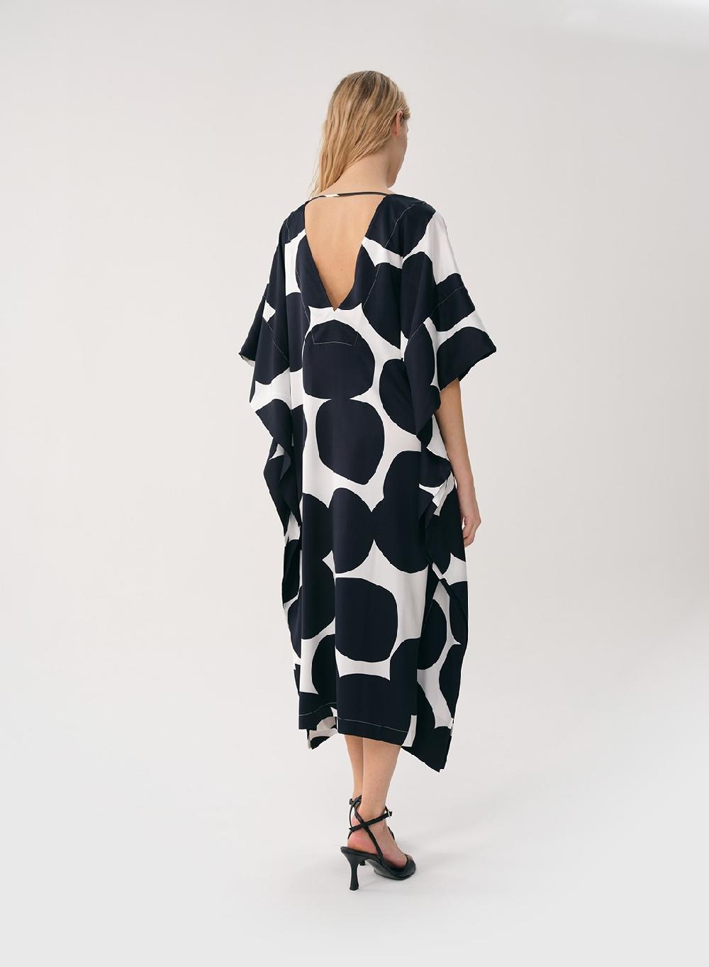 Etiqueta Negra VESTIDO SATEN ESTAMPADO