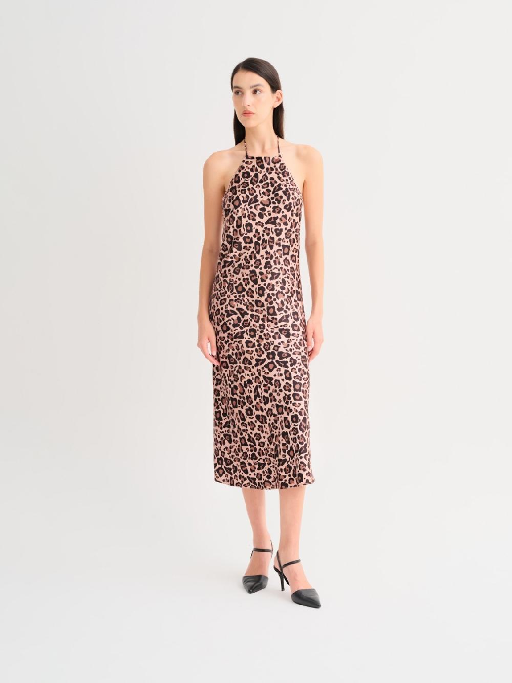 Etiqueta negra Vestido saten estampado