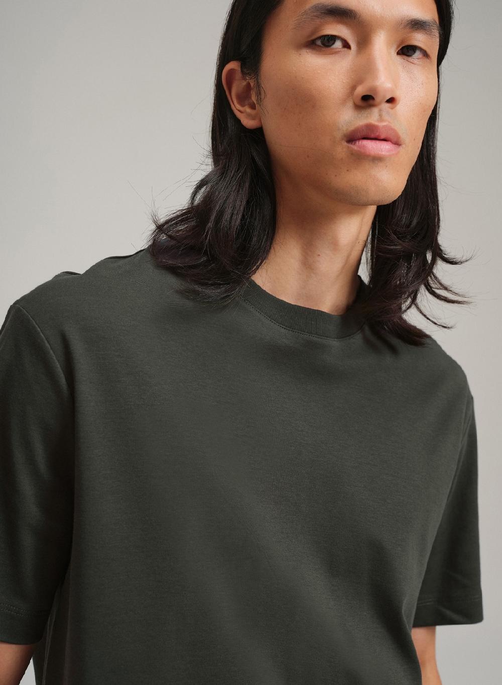 Etiqueta Negra Remera Cuello Redondo Boxy Luxury Touch