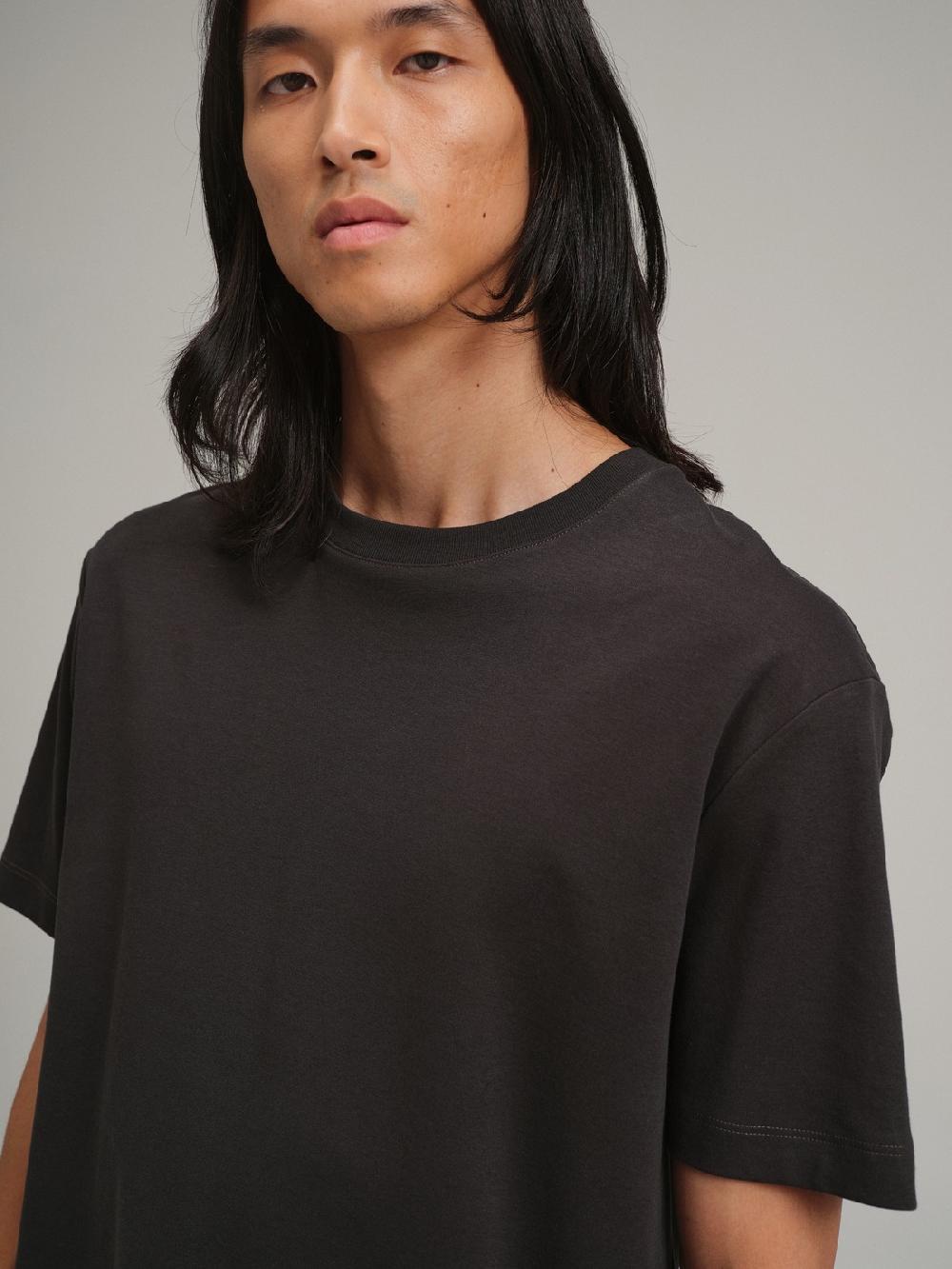 Etiqueta Negra Remera Cuello Redondo Boxy Luxury Touch