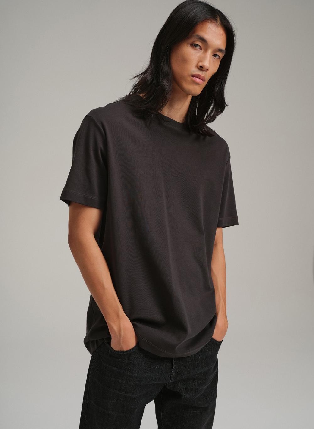 Etiqueta negra Remera cuello redondo boxy luxury touch