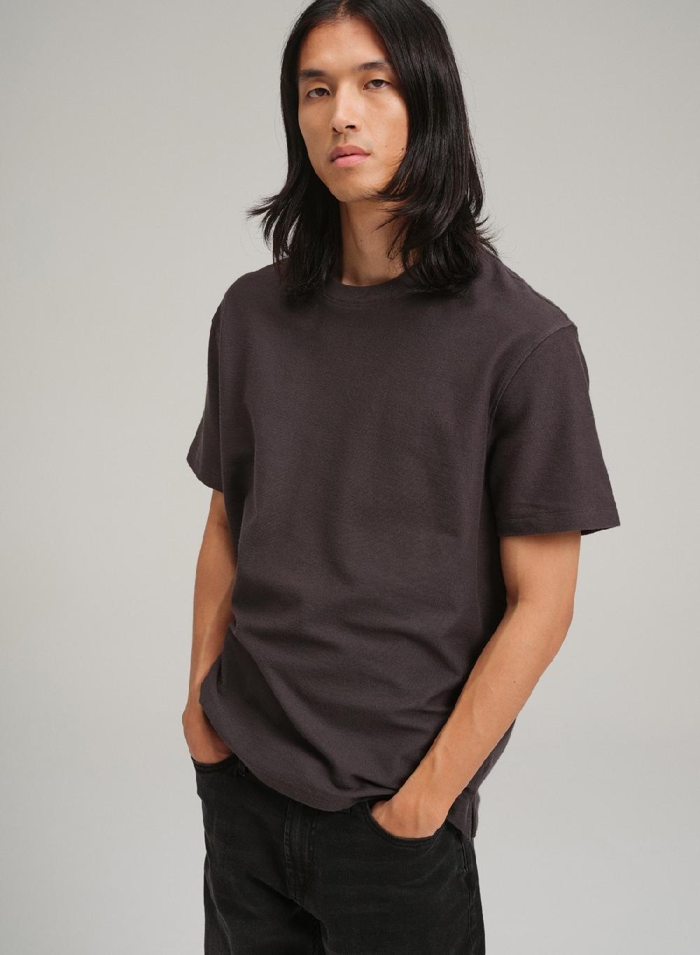 Etiqueta Negra Remera Cuello U French Terry Liviano