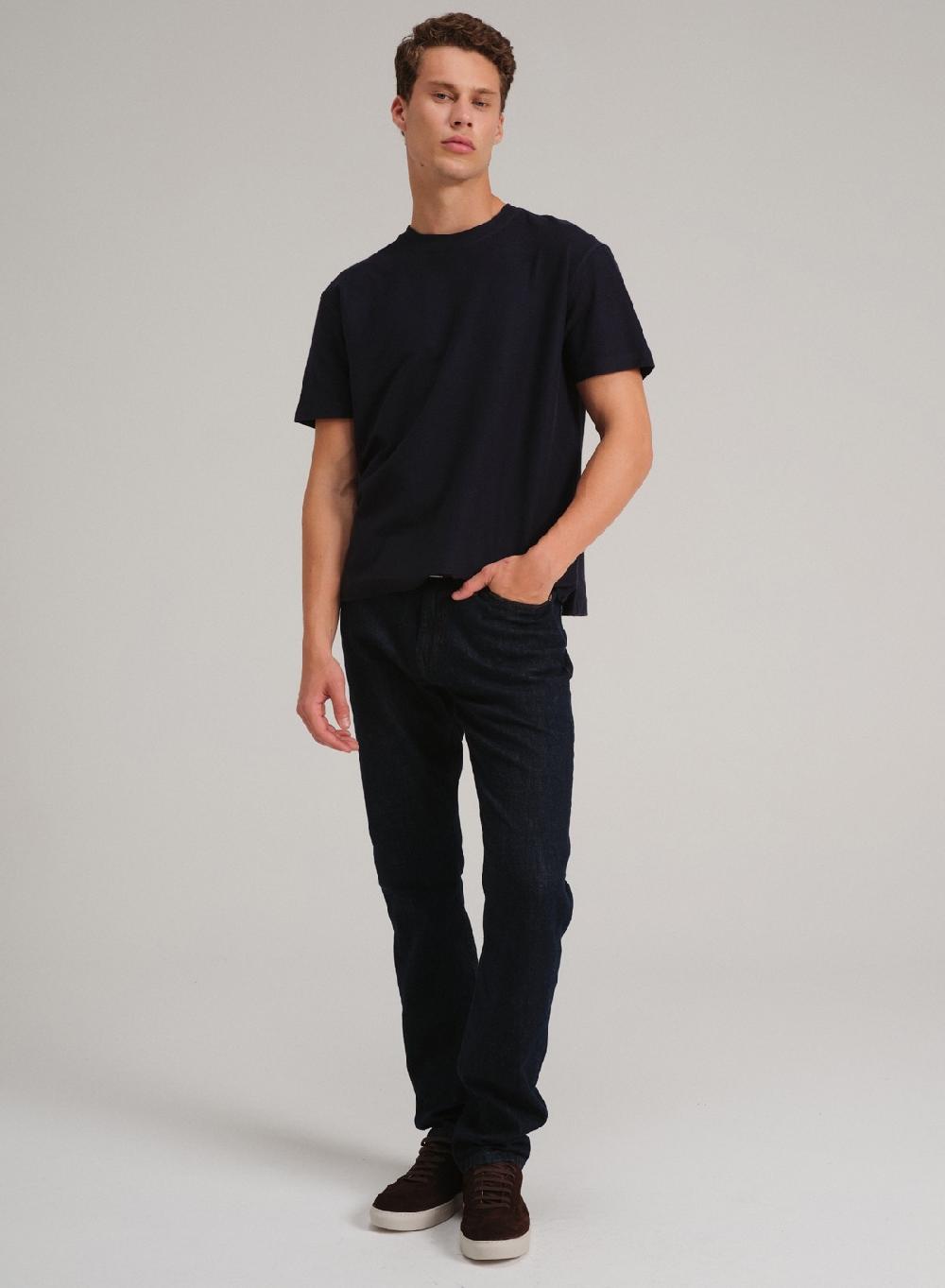 Etiqueta Negra Remera Cuello U French Terry Liviano