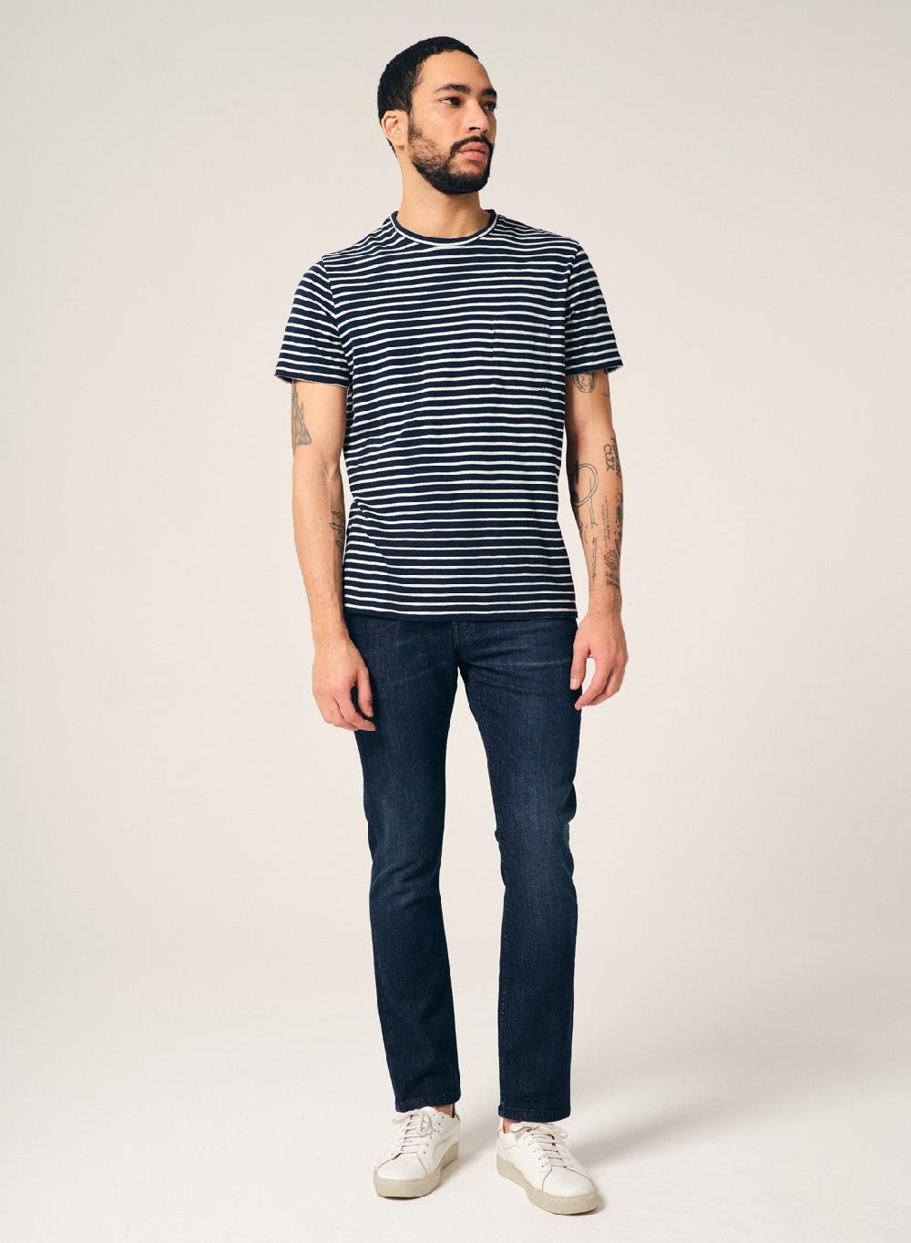 Etiqueta Negra Remera Cuello U Rayas Bolsillo Manga Corta