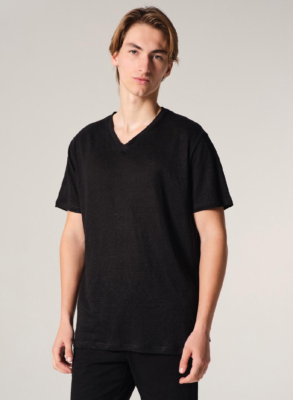Etiqueta negra Remera Cuello V Manga Corta Lisa Lino