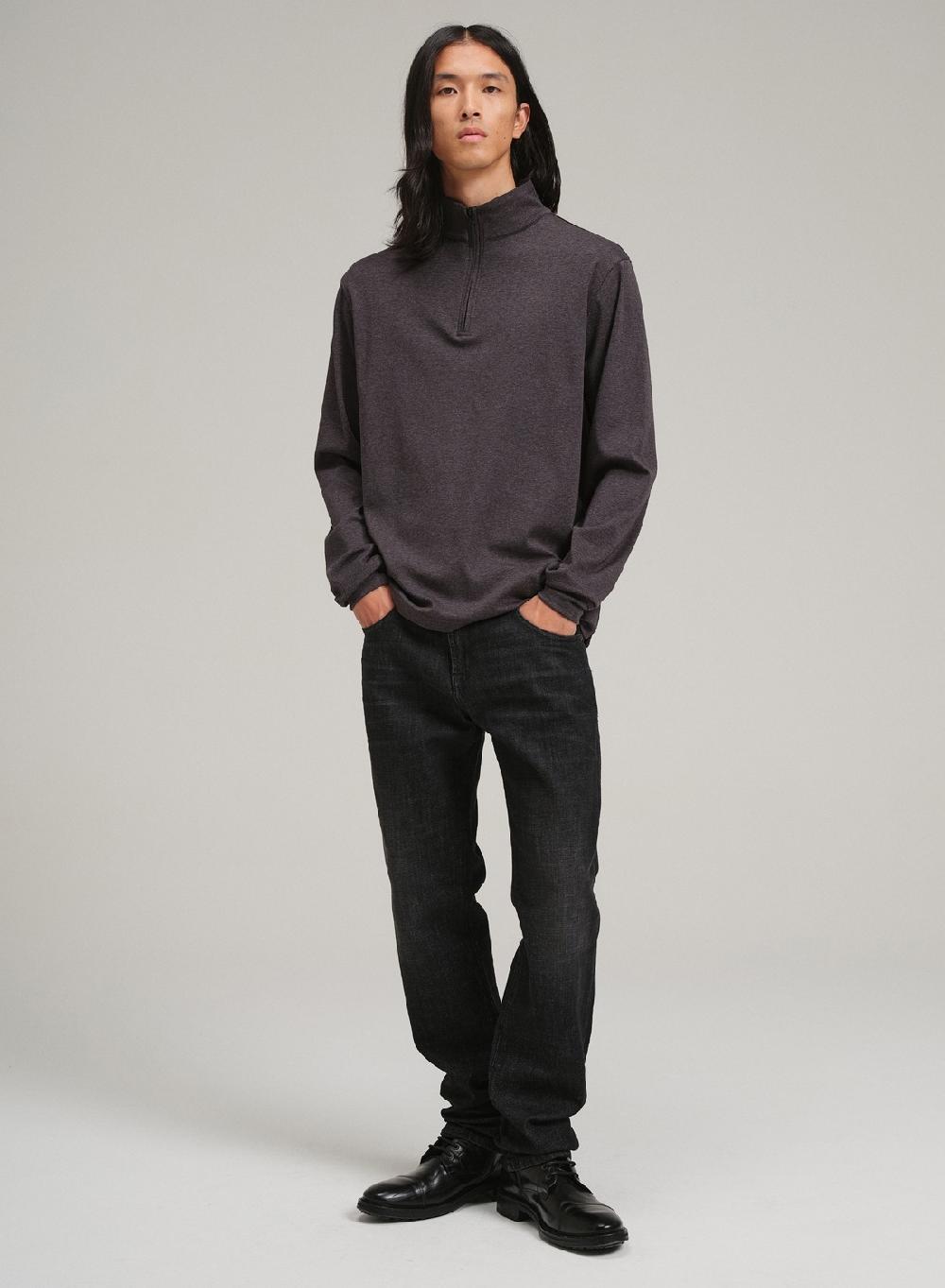 Etiqueta negra Remera media polera cierre liquid cotton