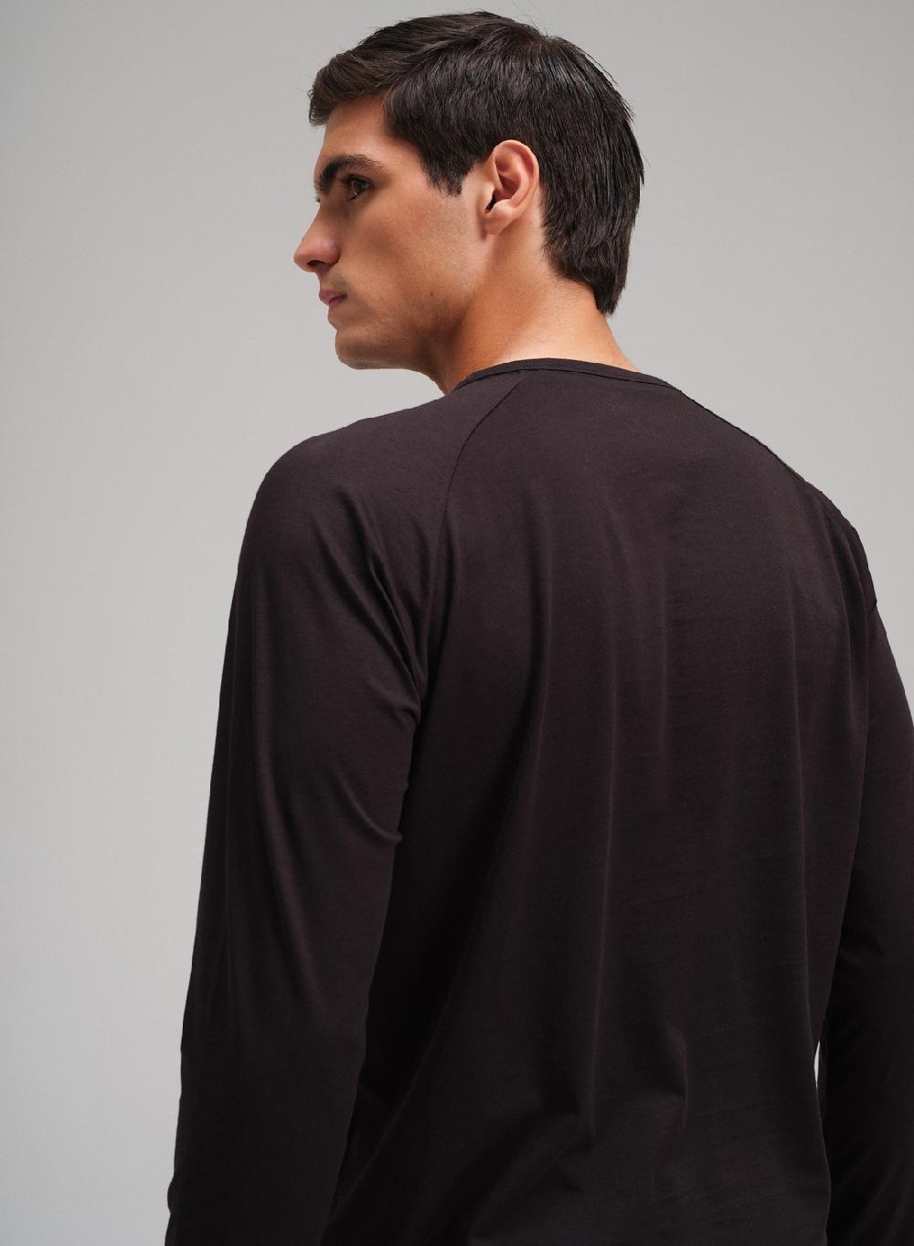 Etiqueta Negra Remera Raglan Cuello U Manga Larga Luxury