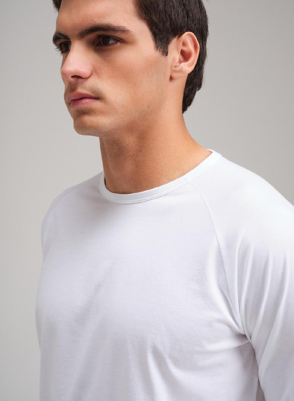 Etiqueta Negra Remera Raglan Cuello U Manga Larga Luxury