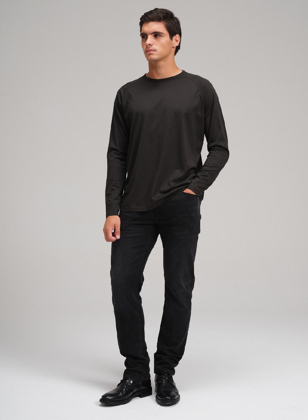 Etiqueta negra Remera raglan cuello U manga larga luxury