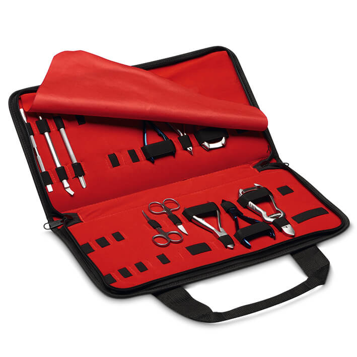 Eurostil ESTUCHE CON 11 UTENSILIOS MANICURA-PEDICURA