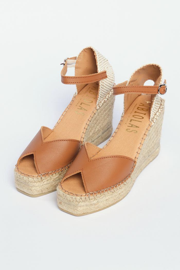 Fabiolas Sandalia Violeta Marrón