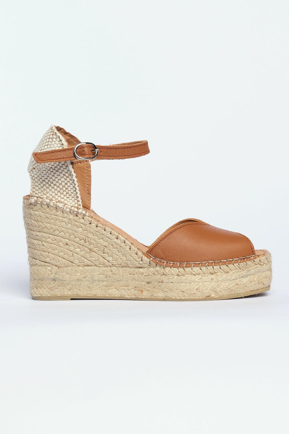 Fabiolas Sandalia Violeta Marrón