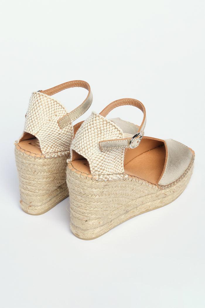 Fabiolas Sandalia Violeta Oro