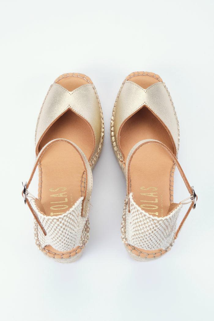 Fabiolas Sandalia Violeta Oro