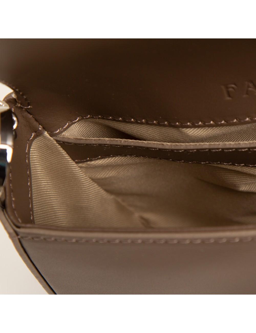 Farrutx KAMCO Piel Premier Cafe