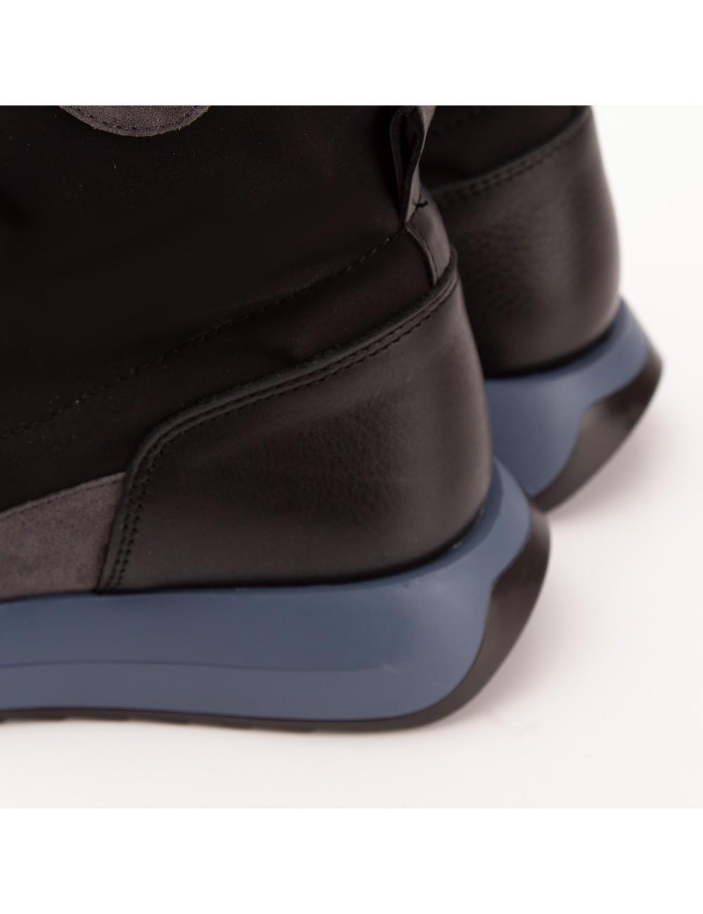 Farrutx MOE Tecno Negro - Piso Azul