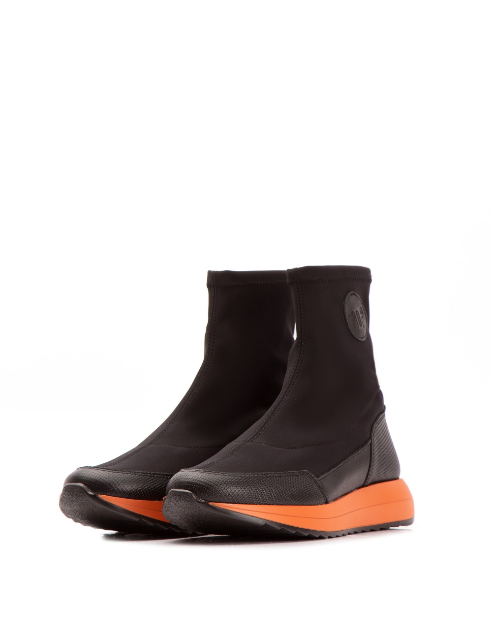 Farrutx MOE Tecno Negro - Piso Naranja