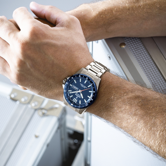 Festina RELOJ FESTINA CALENDARIO TITANIUM F20698/2 AZUL CORREA DE TITANIO HOMBRE