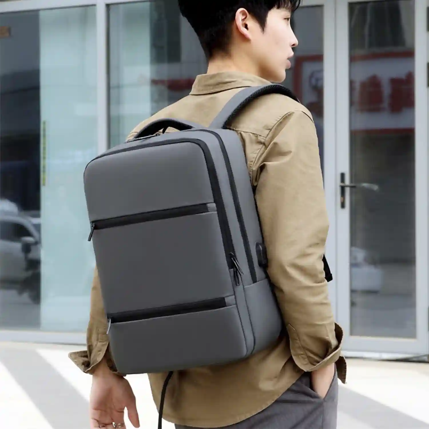 Firenze Artegiani Mochila De Viaje Con Gran Resistencia Impermeable Y Con Conexión USB. Acolchada Y Ventilada