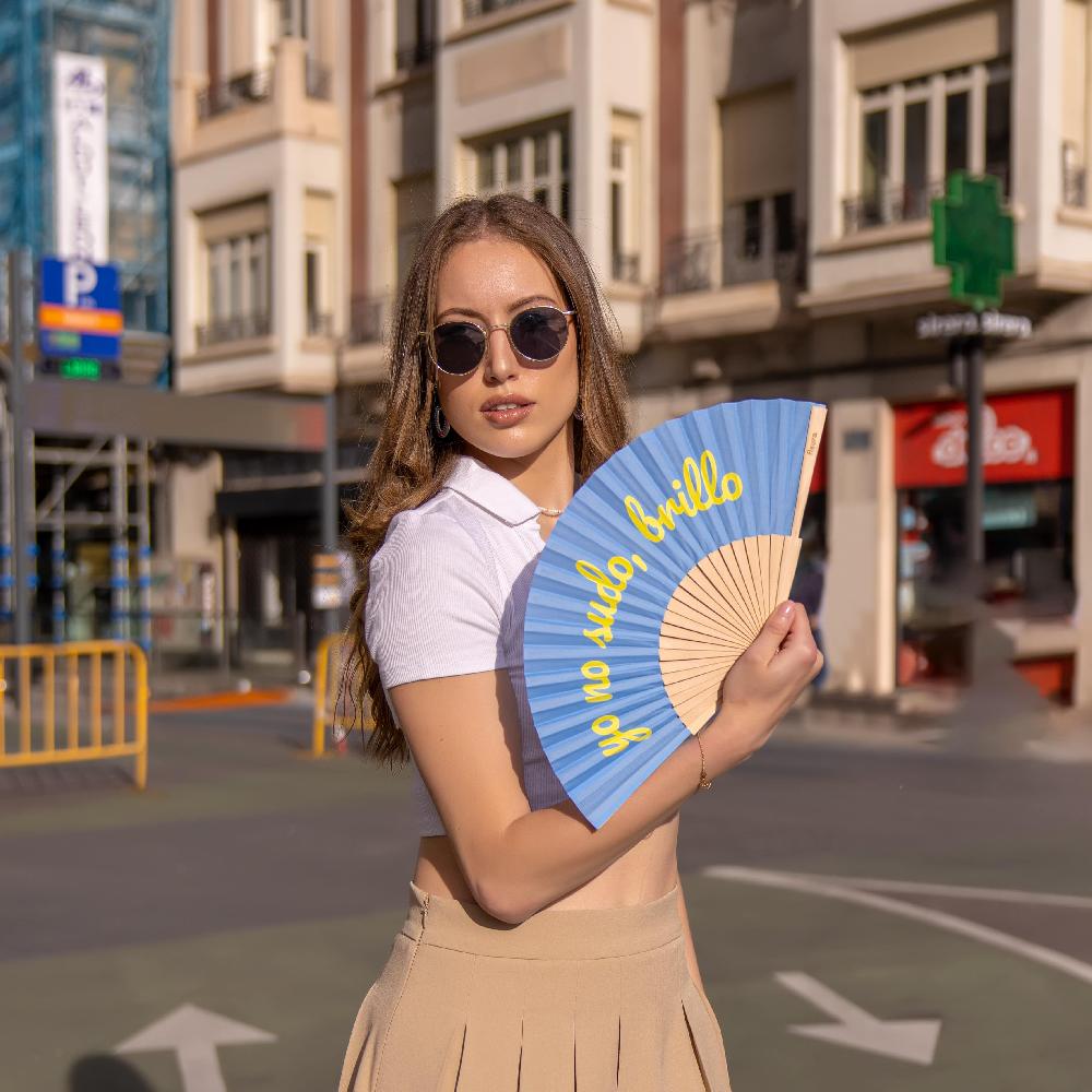 Fisura Abanico “yo No Sudo Brillo” Azul (brilla En La Oscuridad)