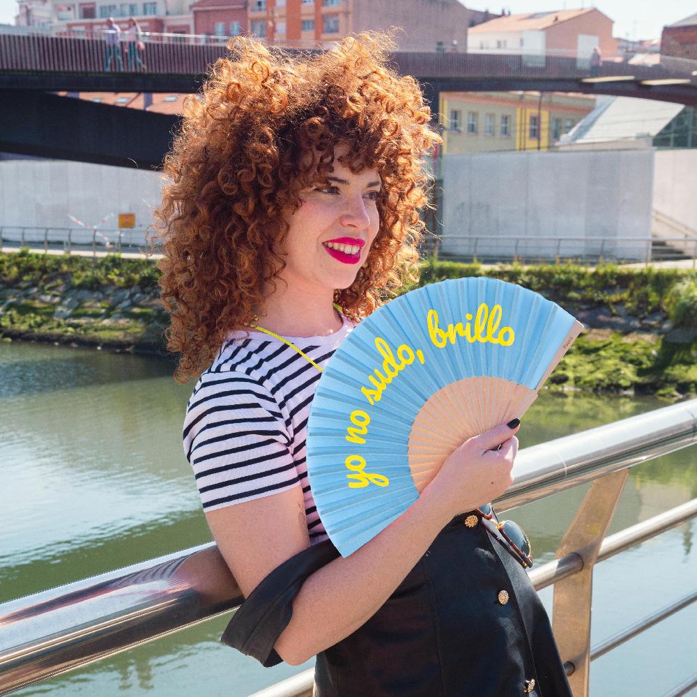 Fisura Abanico “yo No Sudo Brillo” Azul (brilla En La Oscuridad)