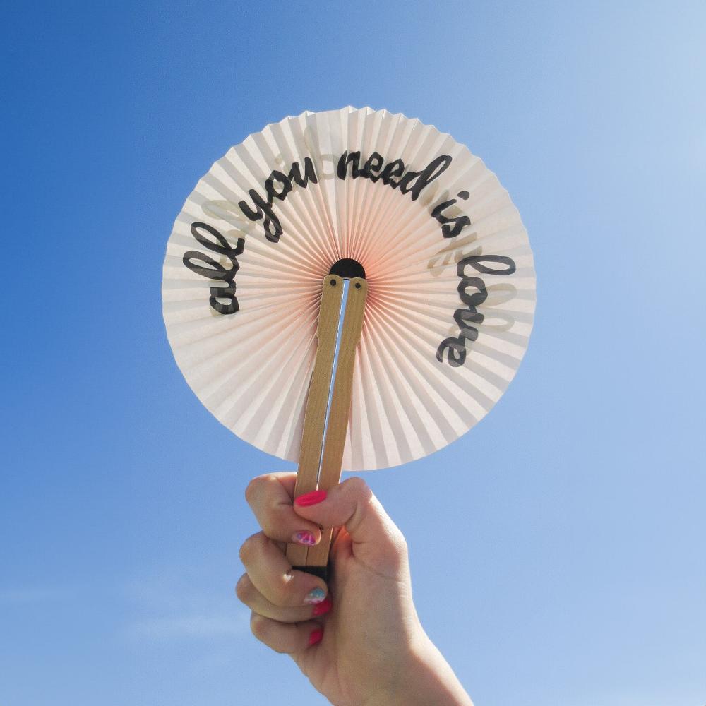 Fisura Abanico Pai Pai “all You Need Is Love”