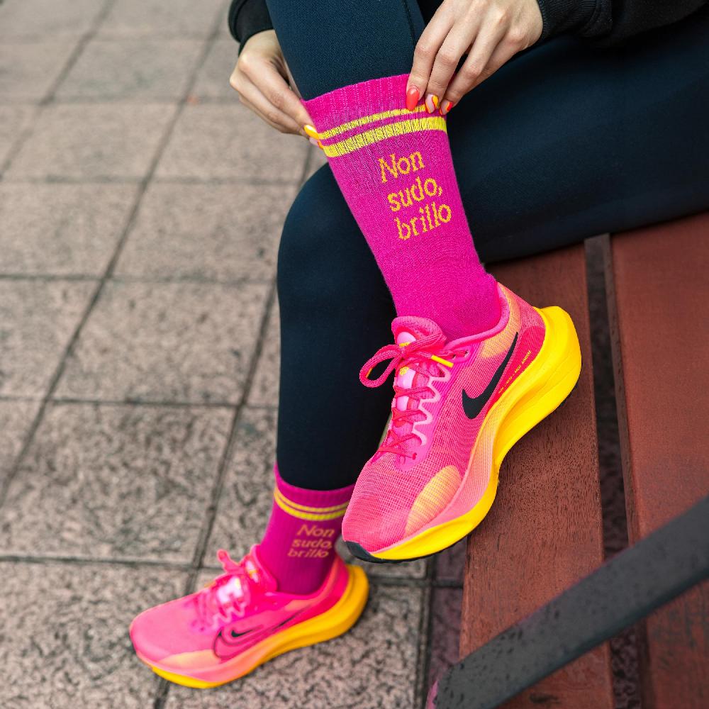 Fisura Calcetines Unisex “Non Sudo Brillo” Rosa