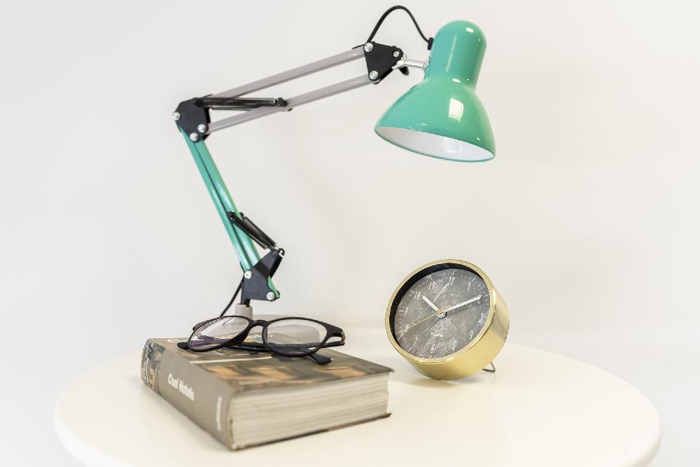 Fisura Despertador Analógico “Haneda” Dorado