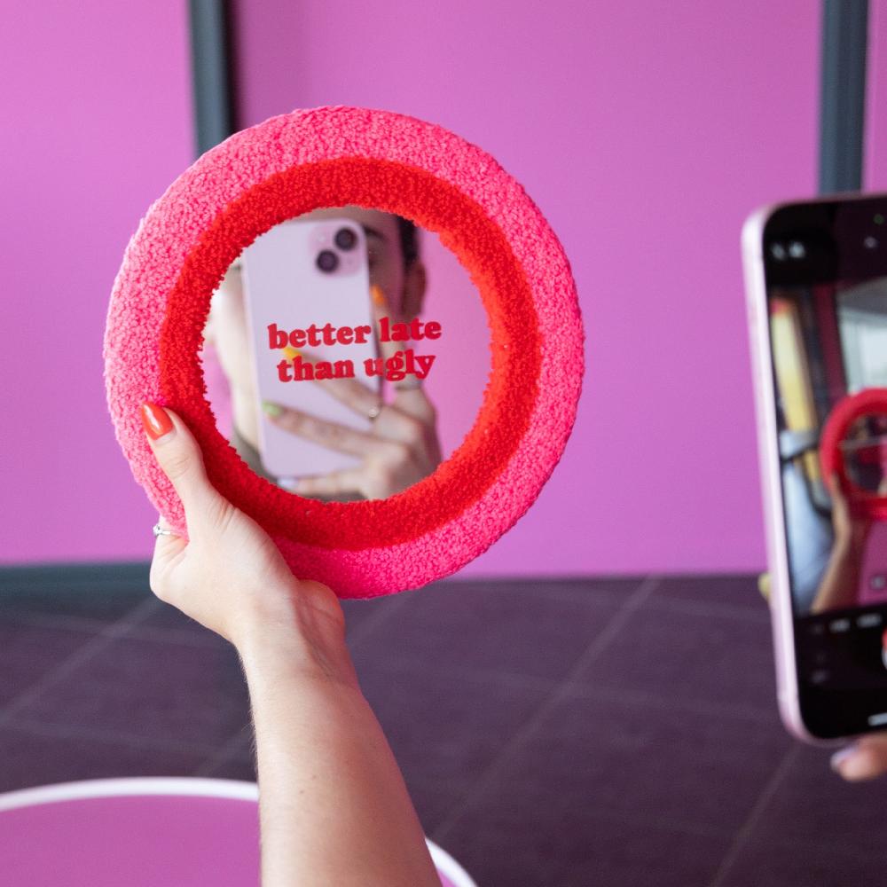 Fisura Espejo "better Late Than Ugly"