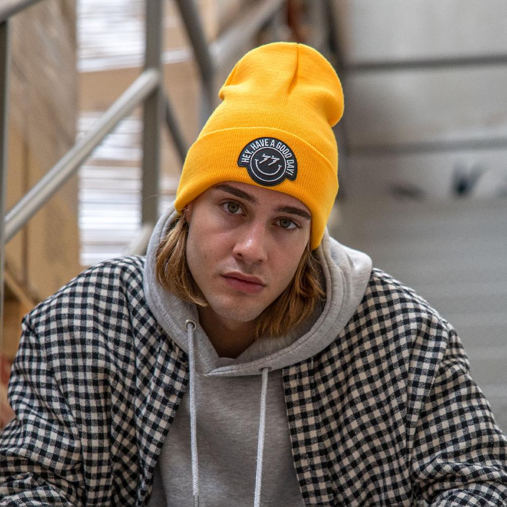 Fisura Gorro "Hey Have A Good Day”