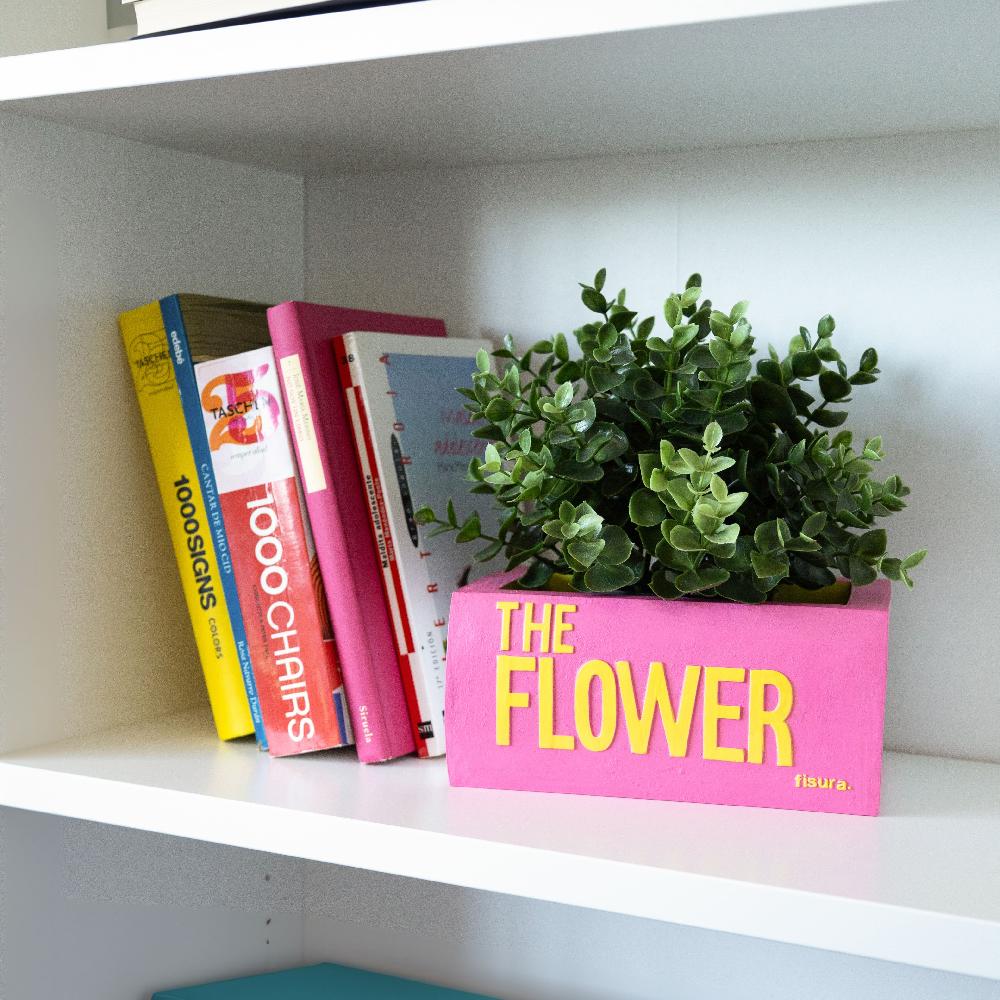 Fisura Macetero Libro "The Flower" Rosa