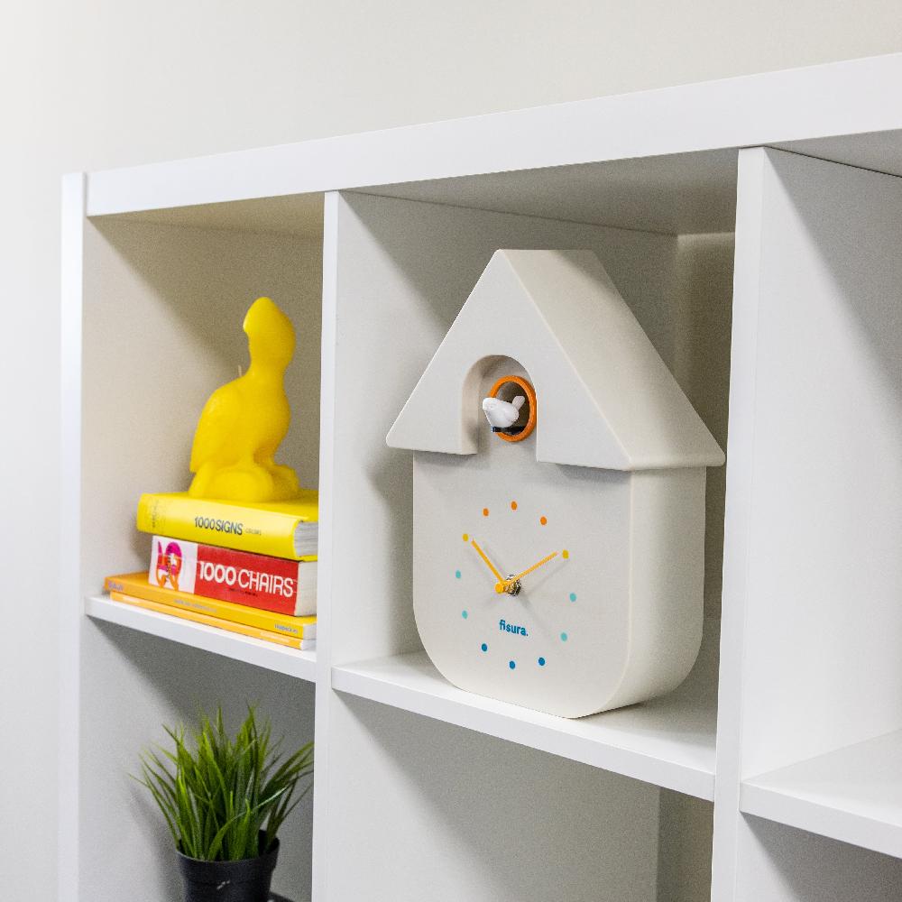 Fisura Reloj De Cuco Blanco Con Dial Multicolor