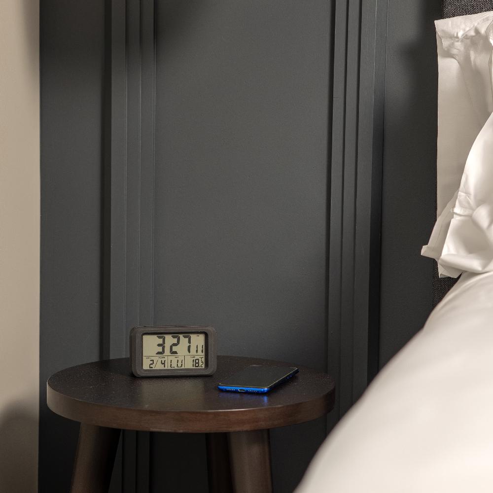 Fisura Reloj Despertador Digital Negro