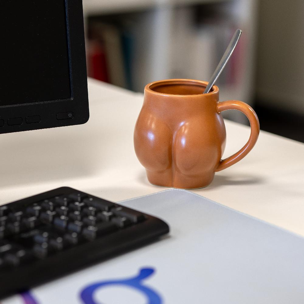 Fisura Taza "Culo" Terracota