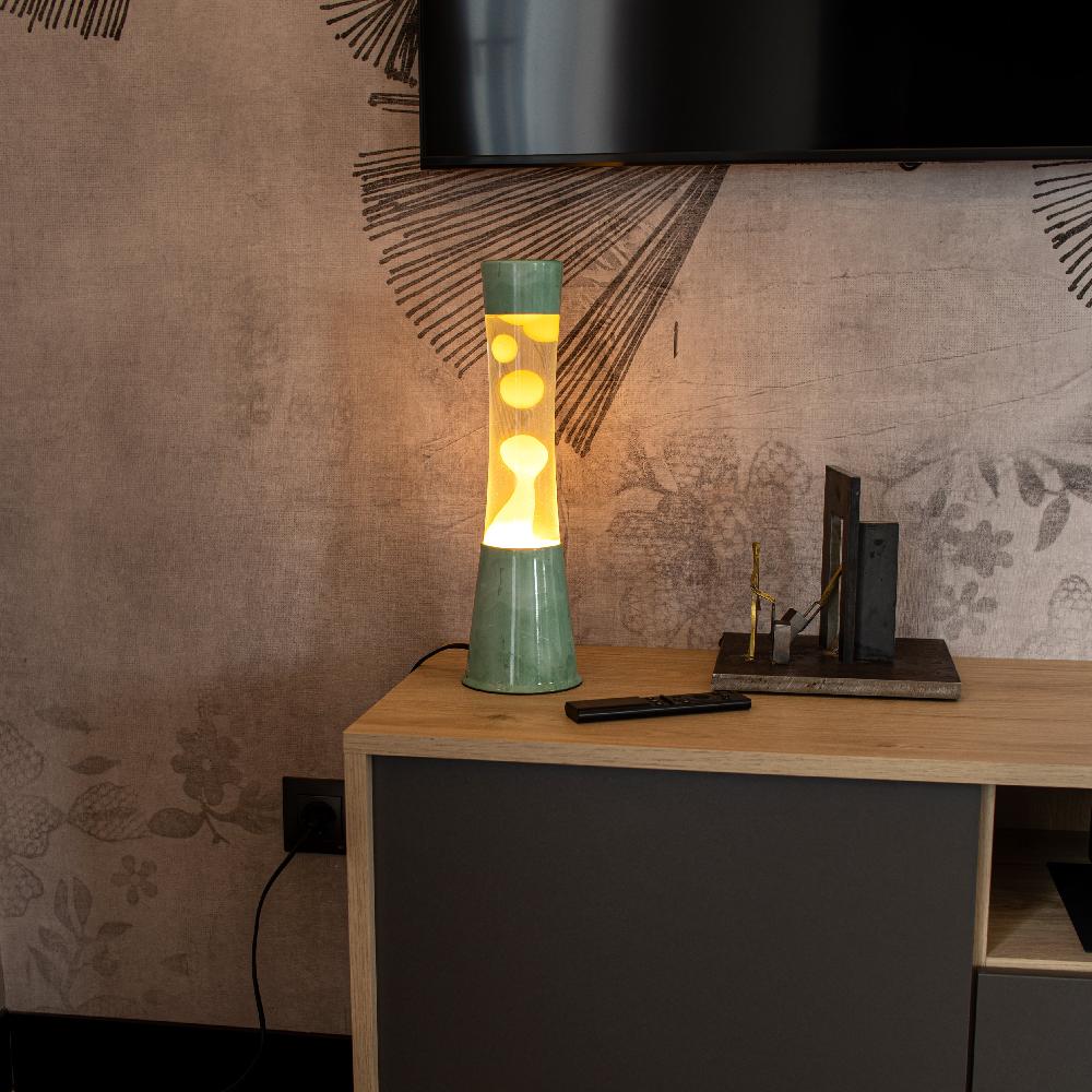 Fisura Lámpara De Lava Con Base Jade Con Líquido Transparente Con Lava Menta