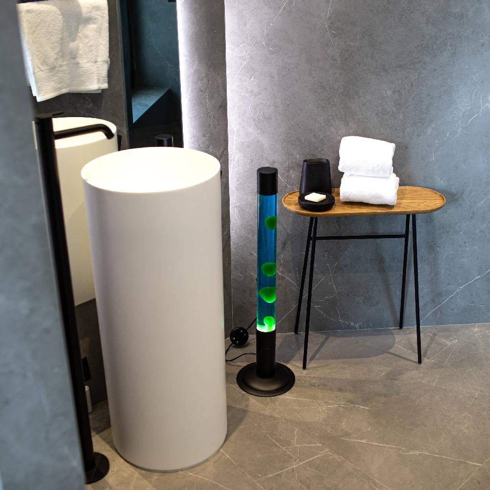 Fisura Lámpara De Lava Grande Verde Con Base Negra Y Líquido Azul