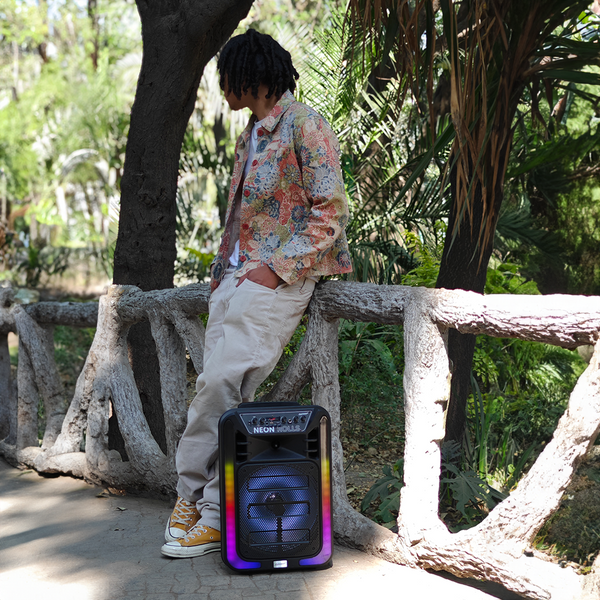 Fussion PBS-12018 Bafle amplificado de 12" y 25 000W P.M.P.O de potencia NEON ROLLS