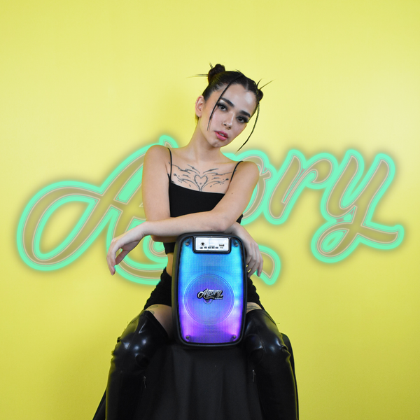 Fussion PBS-65AGORY Bafle Amplificado De 6.5" Y 9000W P.M.P.O Sonido Épico En Movimiento