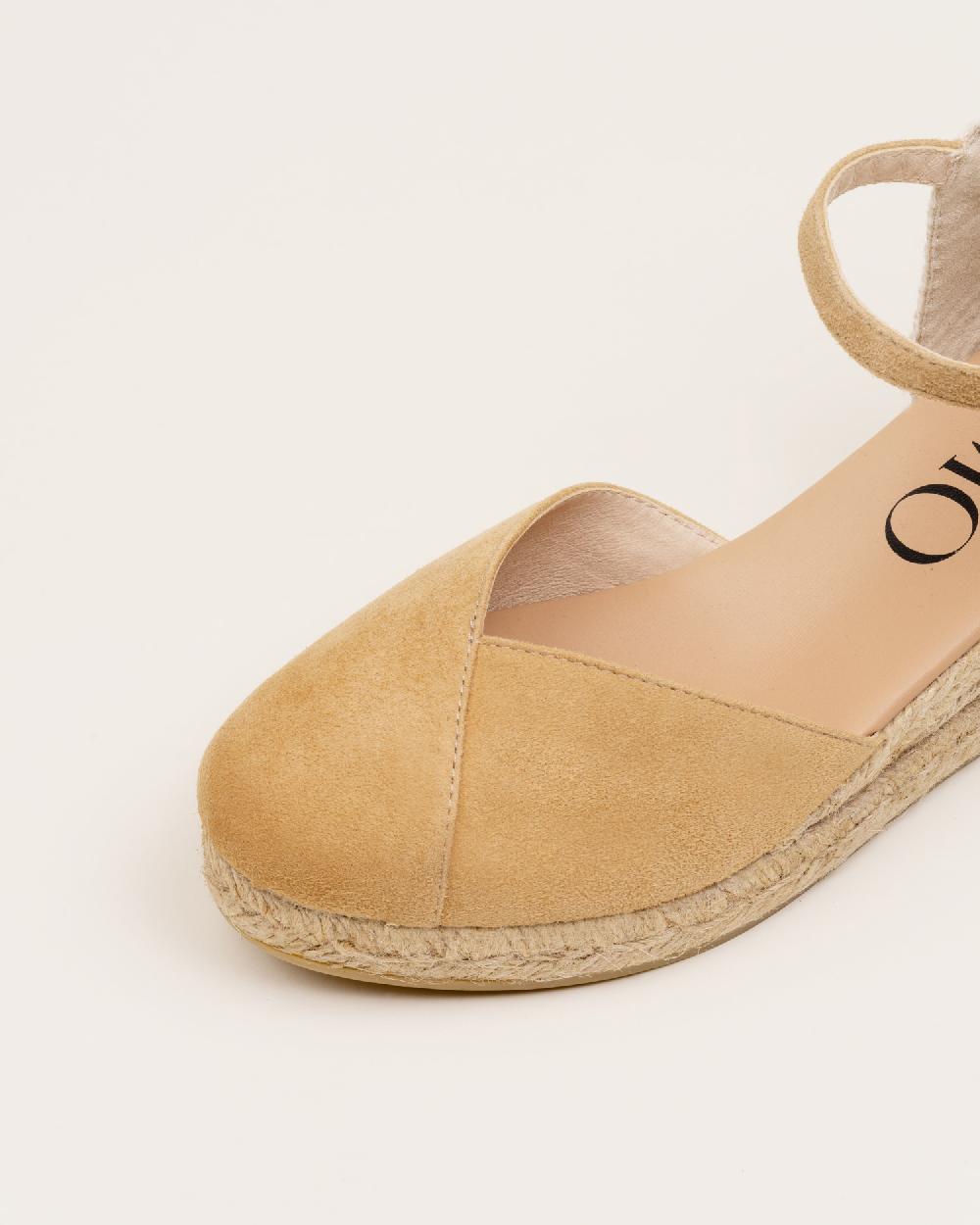 Gaimo Espadrilles Copita CamelloAlpargatas De Cuña En Piel Con Escote Pico