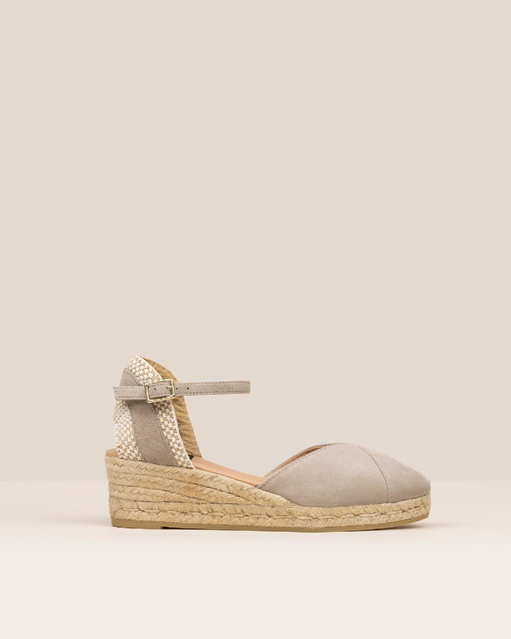 Gaimo espadrilles Copita KangarooAlpargatas de cuña en piel con escote pico