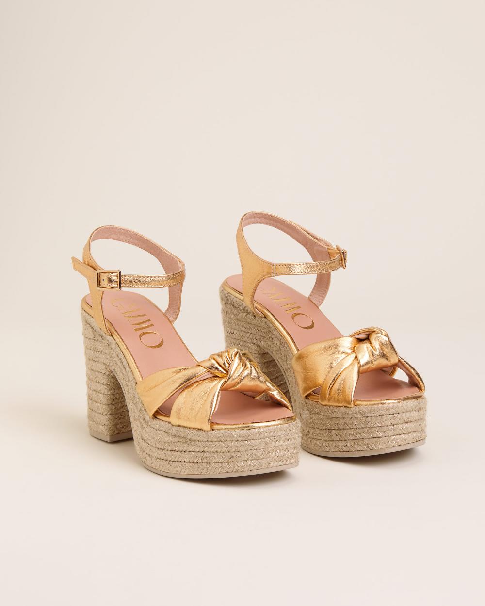 Gaimo Espadrilles Coque OroSandalias Con Tacón De Yute En Piel Con Tubular