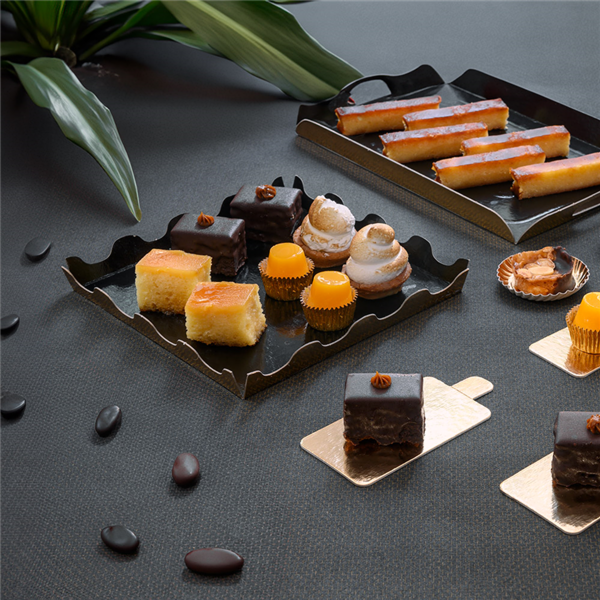 Garcia De Pou CARTONES PASTELERÍA DOBLE CARA 750 G/M2 21x21+1/2 CM ORO/NEGRO CARTÓN (50 UNID.)