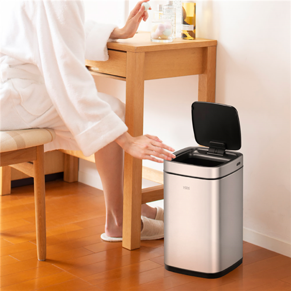 Garcia De Pou PAPELERA CON SENSOR DE MOVIMIENTO 12L 24 2x24 4x42 8 CM PLATEADO INOX (1 UNID.)