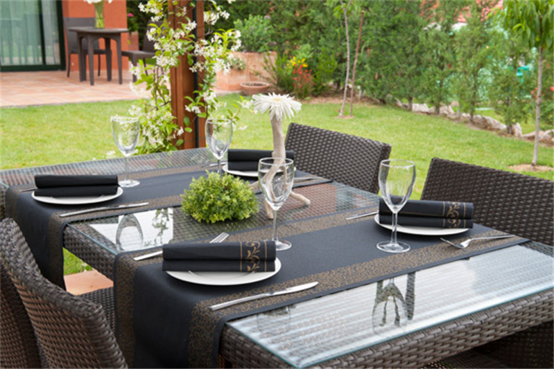 Garcia De Pou "TÚ Y YO" PRE 120CM (20 SER.) "ARABESCO" 55 G/M2 0 40x24 M NEGRO AIRLAID (6 UNID.)