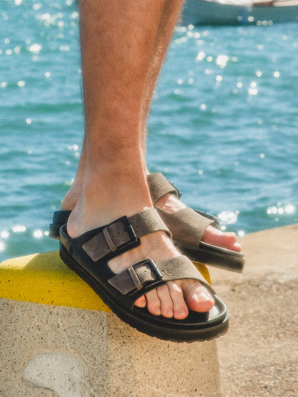 Genuins CORT VELOUR BLACK